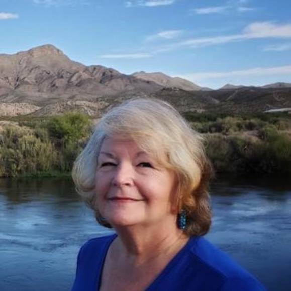 Meet your Posher, Jillian - Picture 1 of 1